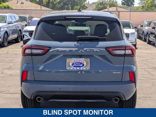 2025 Ford Escape ST-Line Elite