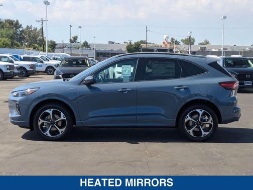 2025 Ford Escape ST-Line Elite