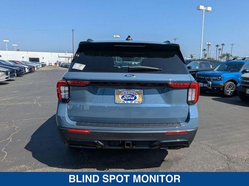 2025 Ford Explorer ST Line