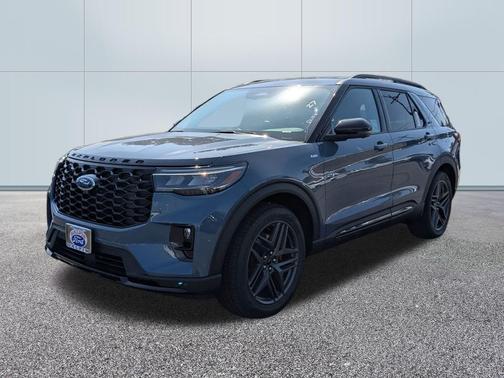 2025 Ford Explorer ST Line