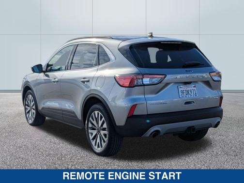 2022 Ford Escape Titanium