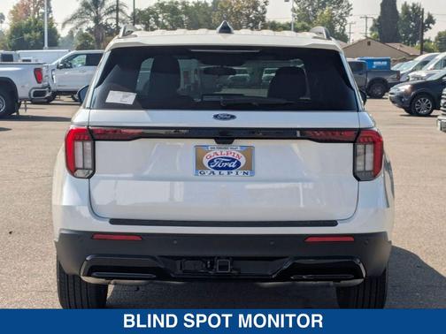 2025 Ford Explorer ST Line