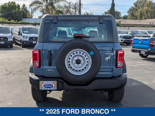 2025 Ford Bronco Base