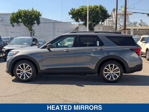 2025 Ford Explorer ST Line