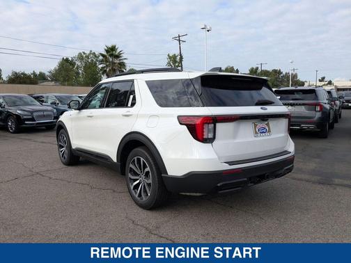 2025 Ford Explorer ST Line
