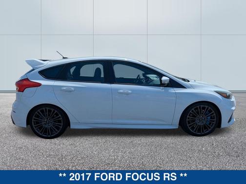 FROZEN WHITE 2017 Ford Focus RS Base