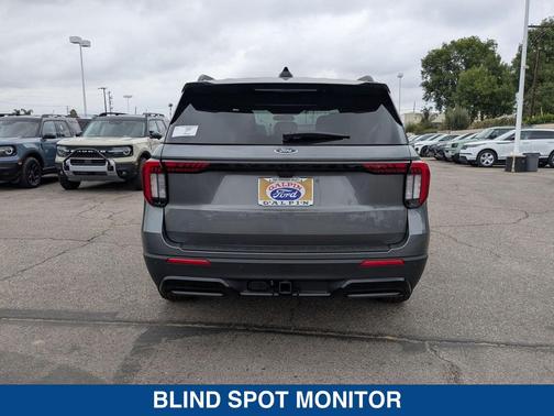2025 Ford Explorer ST Line
