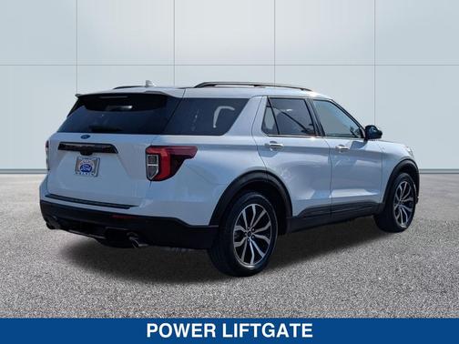 2023 Ford Explorer ST-Line
