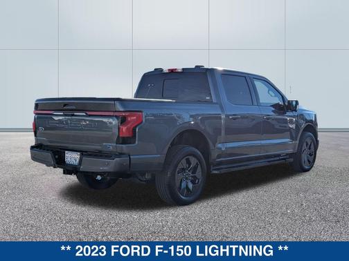 2023 Ford F-150 Lightning LARIAT