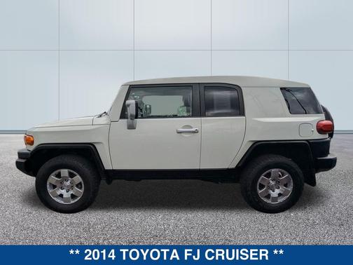 2014 Toyota FJ Cruiser Base