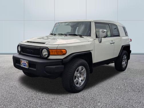 2014 Toyota FJ Cruiser Base