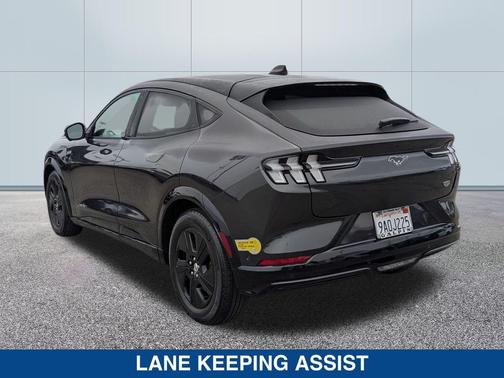 2022 Ford Mustang Mach-E California Route 1