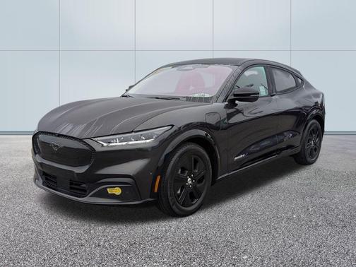 2022 Ford Mustang Mach-E California Route 1