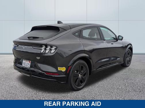 2022 Ford Mustang Mach-E California Route 1