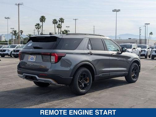 CARBONIZED GRAY METALLIC 2026 Ford Explorer Tremor