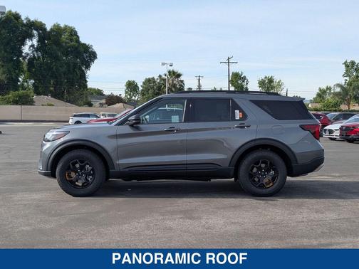 CARBONIZED GRAY METALLIC 2026 Ford Explorer Tremor