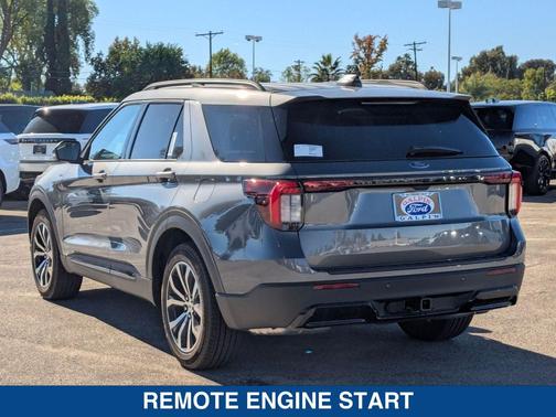 2025 Ford Explorer ST Line