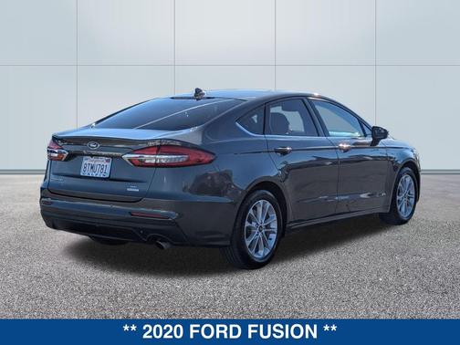 2020 Ford Fusion SE