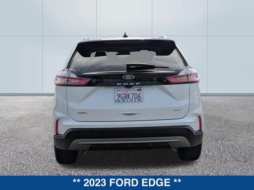 STAR WHITE 2023 Ford Edge SEL