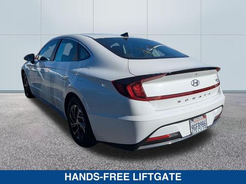 2023 Hyundai SONATA Hybrid Base
