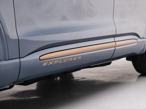 2025 Ford Explorer ST Line