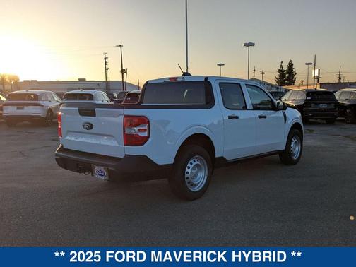 2025 Ford Maverick XL