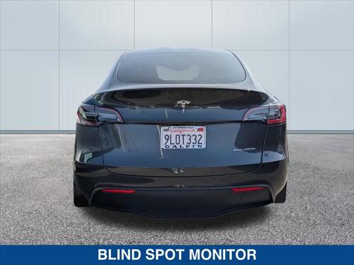 2024 Tesla Model Y Long Range Dual Motor All-Wheel Drive