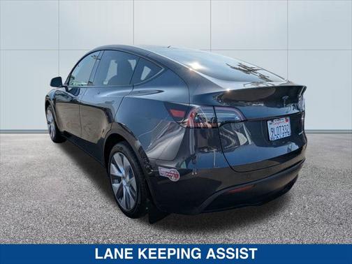 2024 Tesla Model Y Long Range Dual Motor All-Wheel Drive