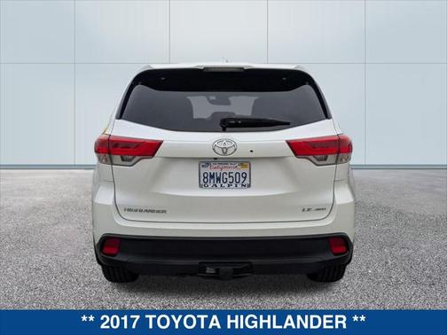 2017 Toyota Highlander LE