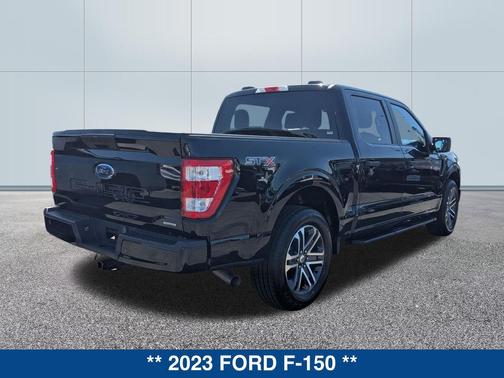 AGATE BLACK METALLIC 2023 Ford F-150 XL