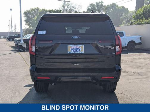 AGATE BLACK METALLIC 2026 Ford Expedition Max Platinum