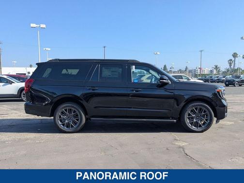 AGATE BLACK METALLIC 2026 Ford Expedition Max Platinum