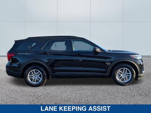 AGATE BLACK METALLIC 2026 Ford Explorer Active