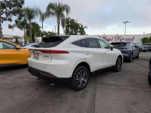 2021 Toyota Venza LE