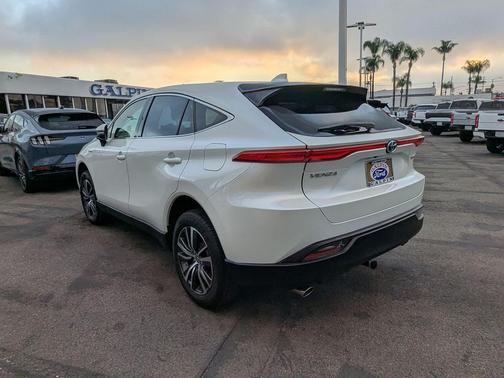 2021 Toyota Venza LE