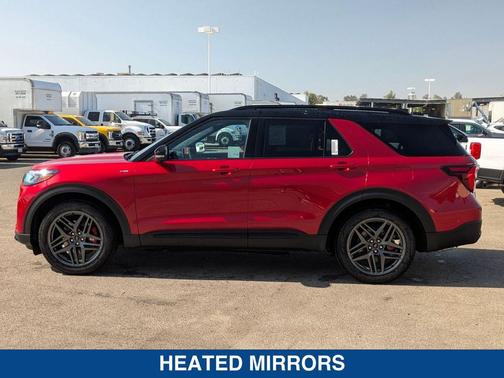2025 Ford Explorer ST Line