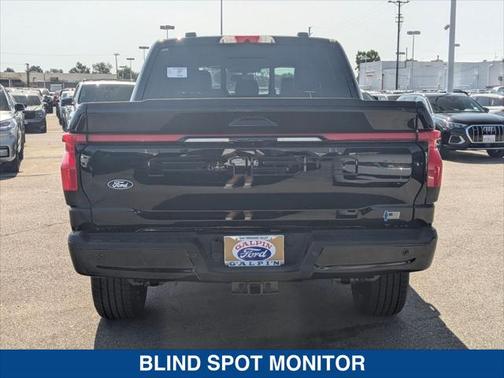 2025 Ford F-150 Lightning Platinum