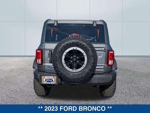 2023 Ford Bronco Base