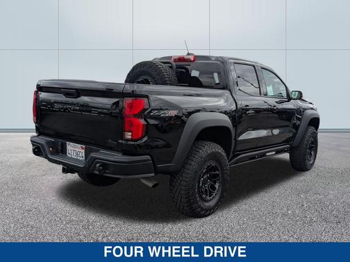 Black 2024 Chevrolet Colorado ZR2