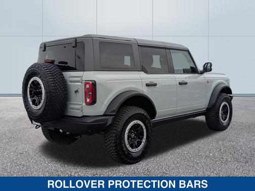 CACTUS GRAY 2024 Ford Bronco Badlands