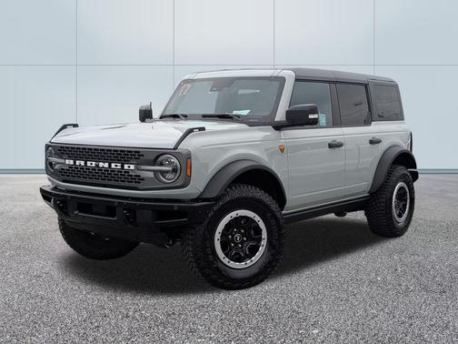 CACTUS GRAY 2024 Ford Bronco Badlands