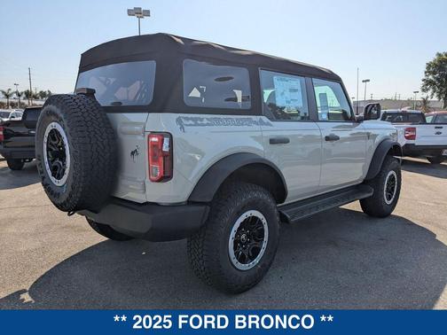 2025 Ford Bronco Base