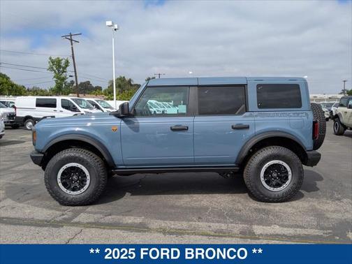 2025 Ford Bronco Badlands