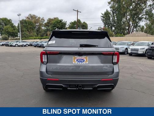 2025 Ford Explorer ST Line