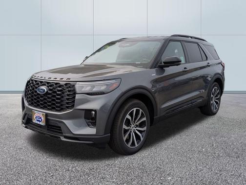 2025 Ford Explorer ST Line