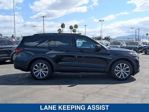 Agate Black Metallic 2026 Ford Explorer ST Line