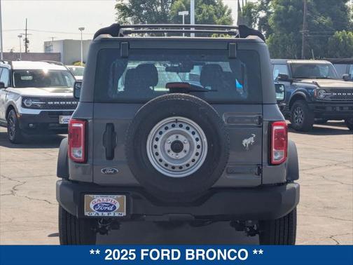 2025 Ford Bronco Base