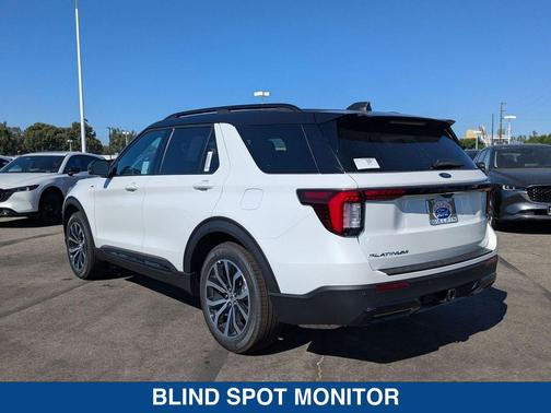 2025 Ford Explorer ST Line