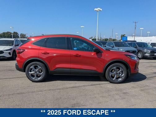 2025 Ford Escape ST-Line