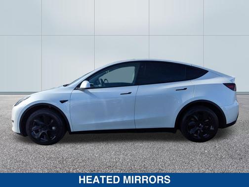 2022 Tesla Model Y Long Range Dual Motor All-Wheel Drive